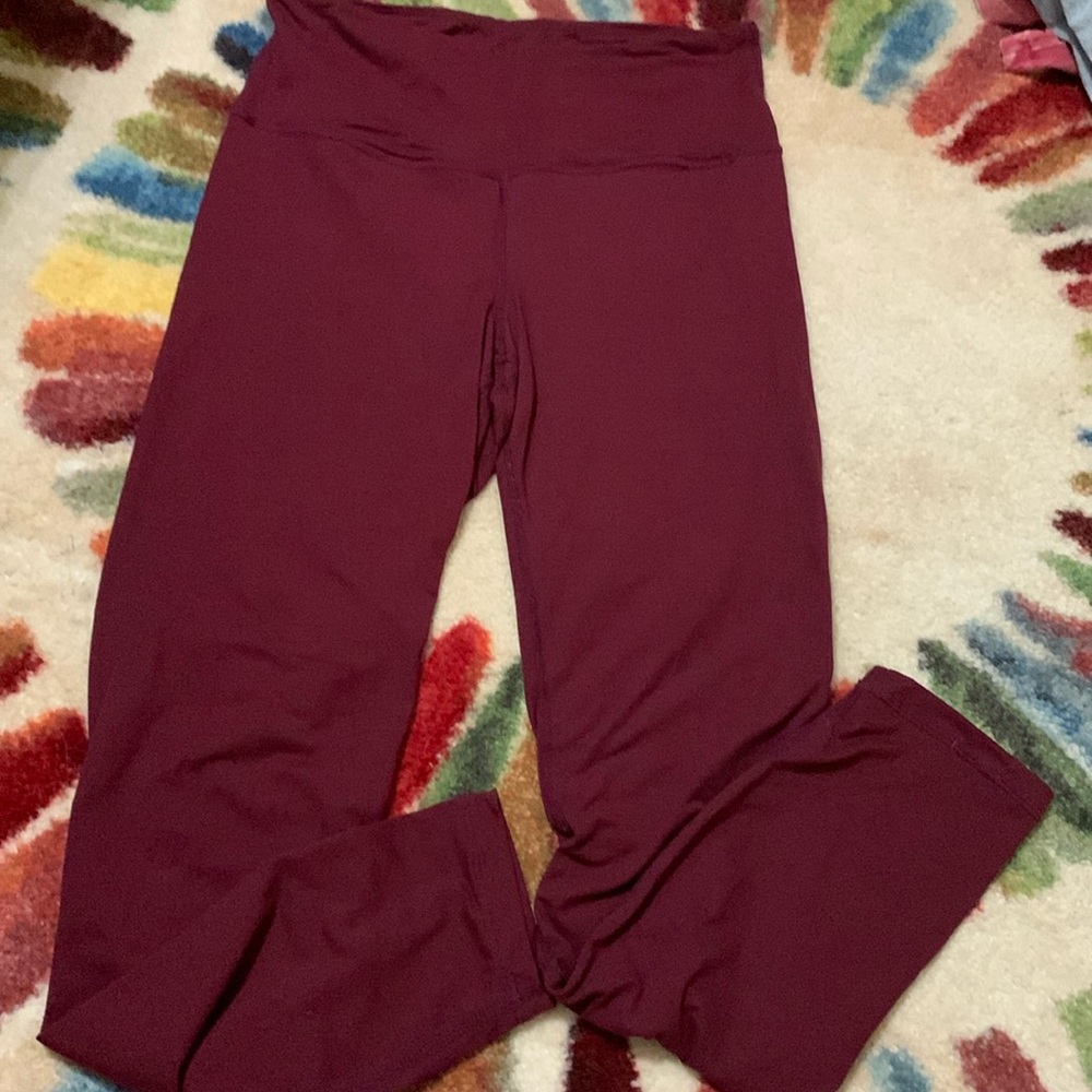 Maroon leggings